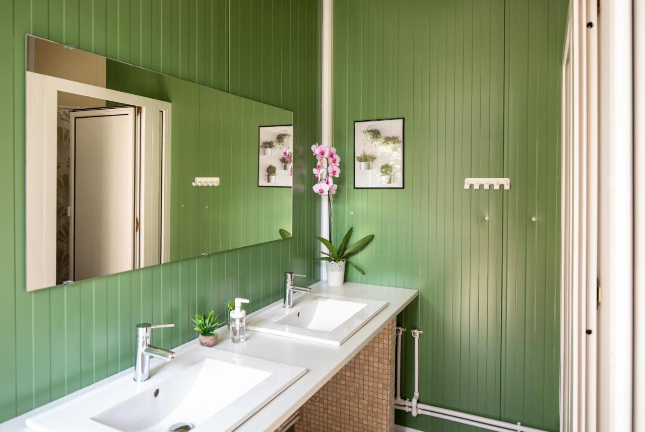 Hotel Dragonfly Gardens Urban Glamping Braszów Zewnętrze zdjęcie